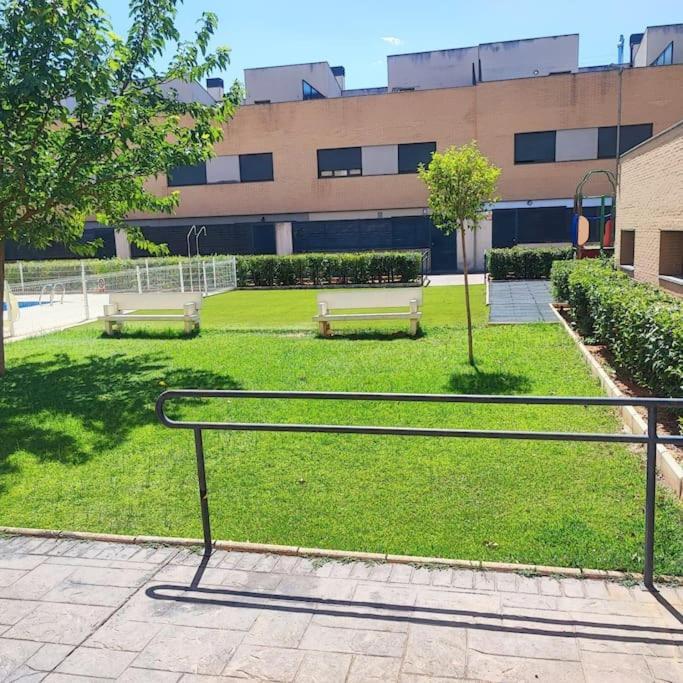 Apartamentos Motilla Del Azuer 代米厄尔 外观 照片